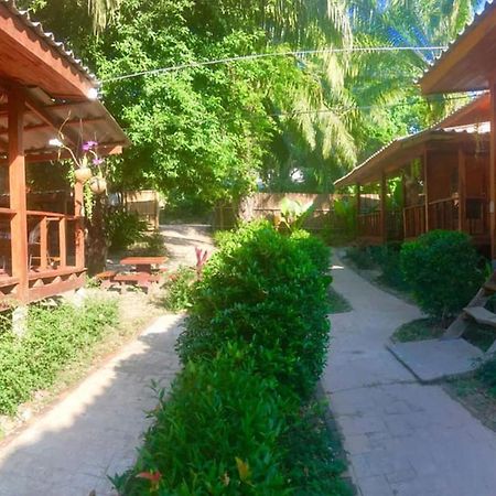 Lanta A Toi House Hotel Koh Lanta Exterior photo