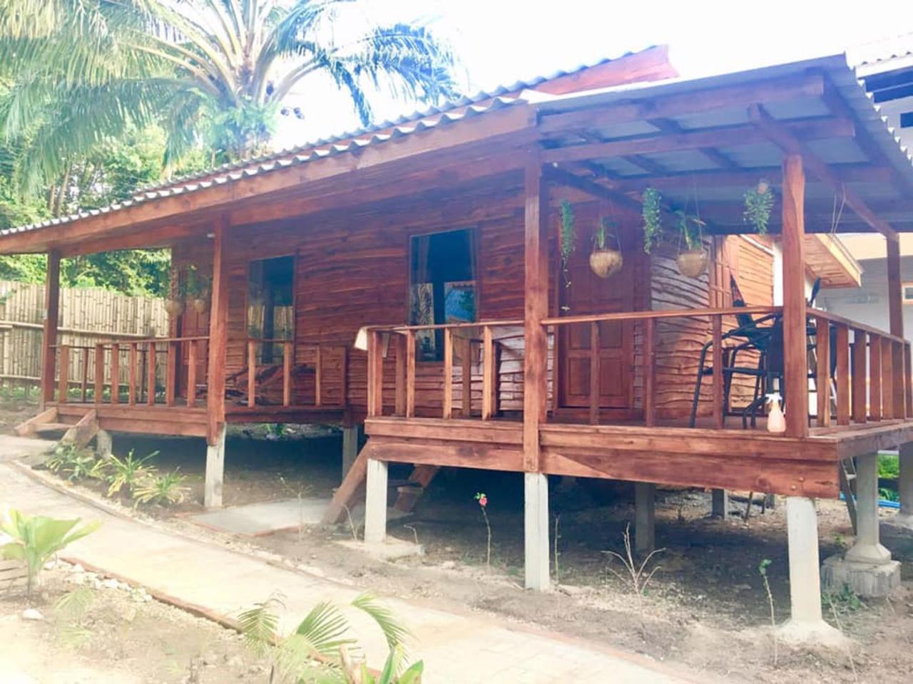 Lanta A Toi House Hotel Koh Lanta Exterior photo